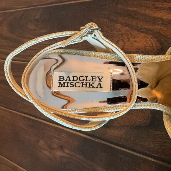 Badgley Mischka - Sophie - SIZE 7 - Platform Sandal with Tulle Bow - Brand New! - Picture 6 of 7